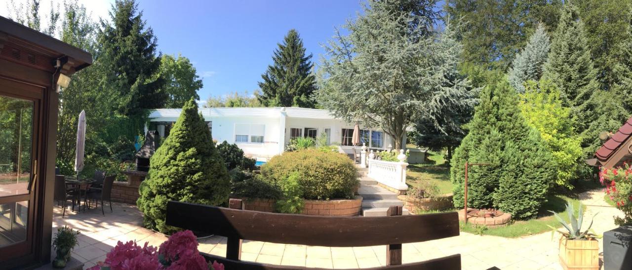 Gaestehaus Gaens - Ferienzimmer Schirgiswalde-Kirschau Exterior photo